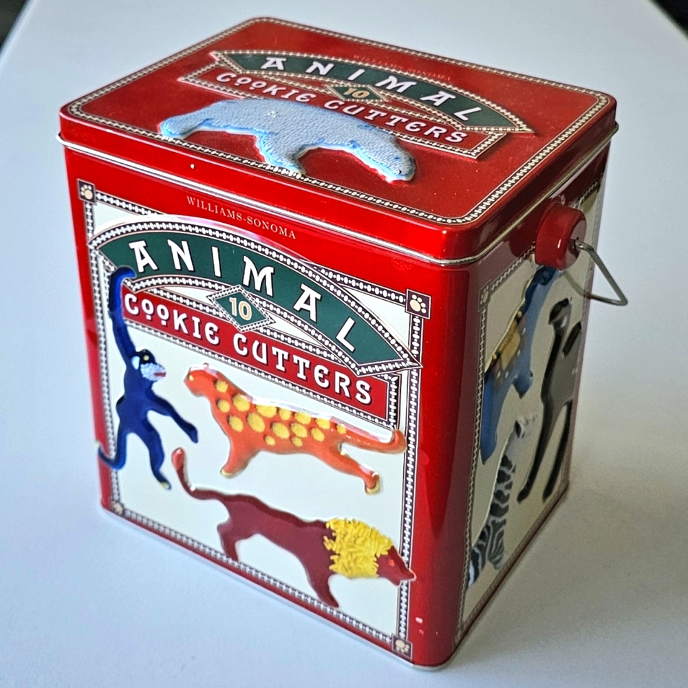 William Sonoma Animal Cookie Cutters In Collectable Storage Tin